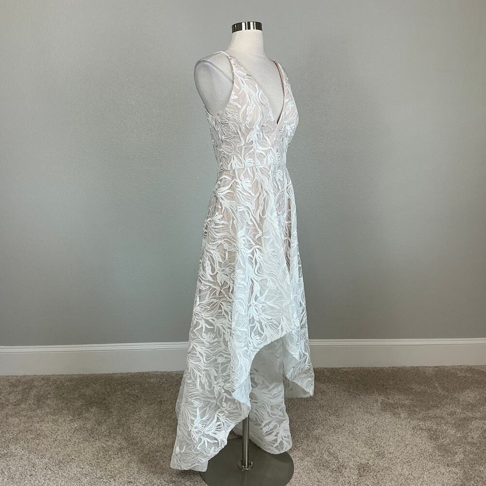 XSCAPE Lace High Low Sleeveless Evening Gown White and Pink Size 6 Formal Dress - Picture 4 of 13